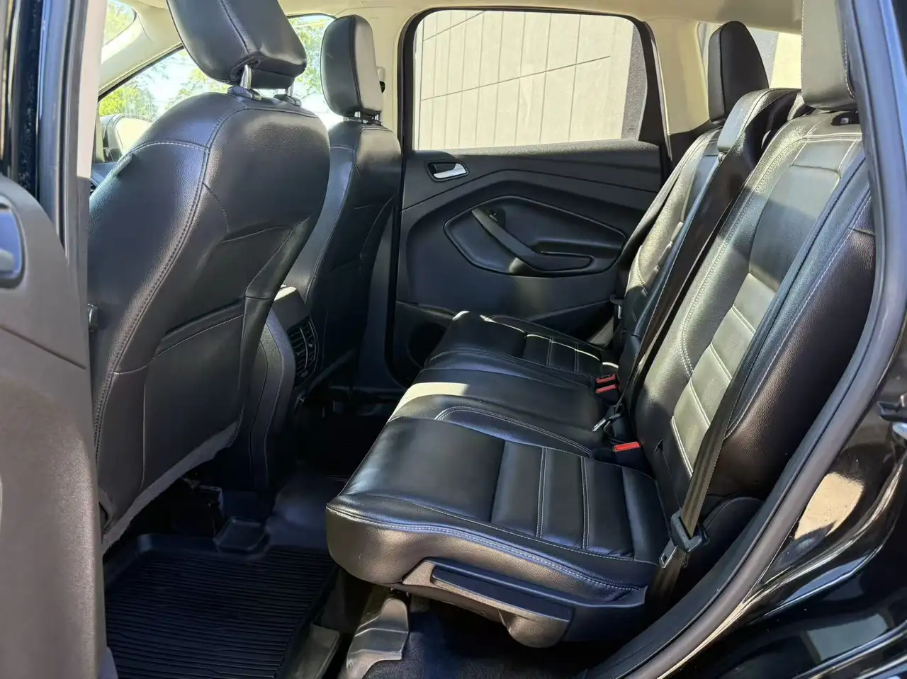 Ford Escape снимка Ford Escape