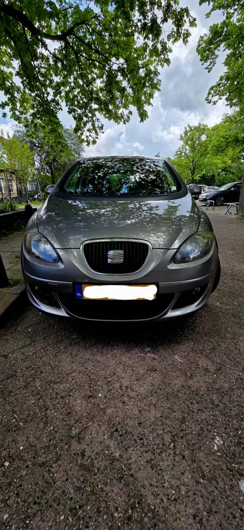SEAT Altea 1.6 Stylance Gris - 1