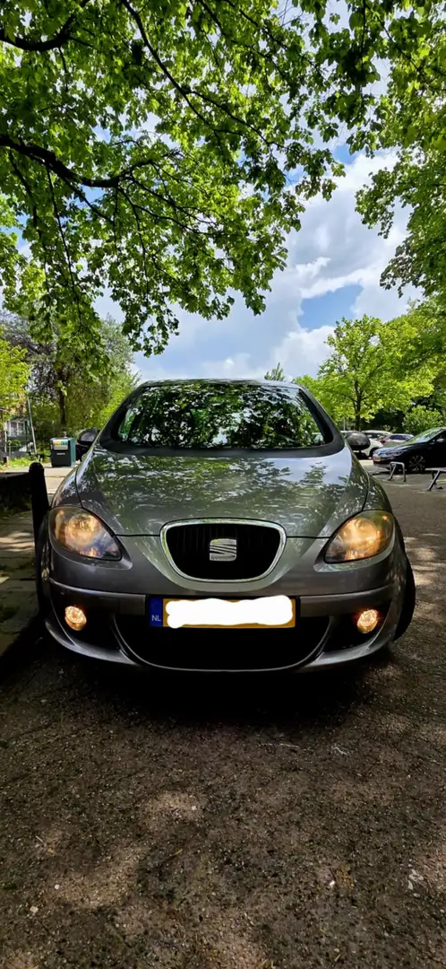 SEAT Altea 1.6 Stylance Gris - 2