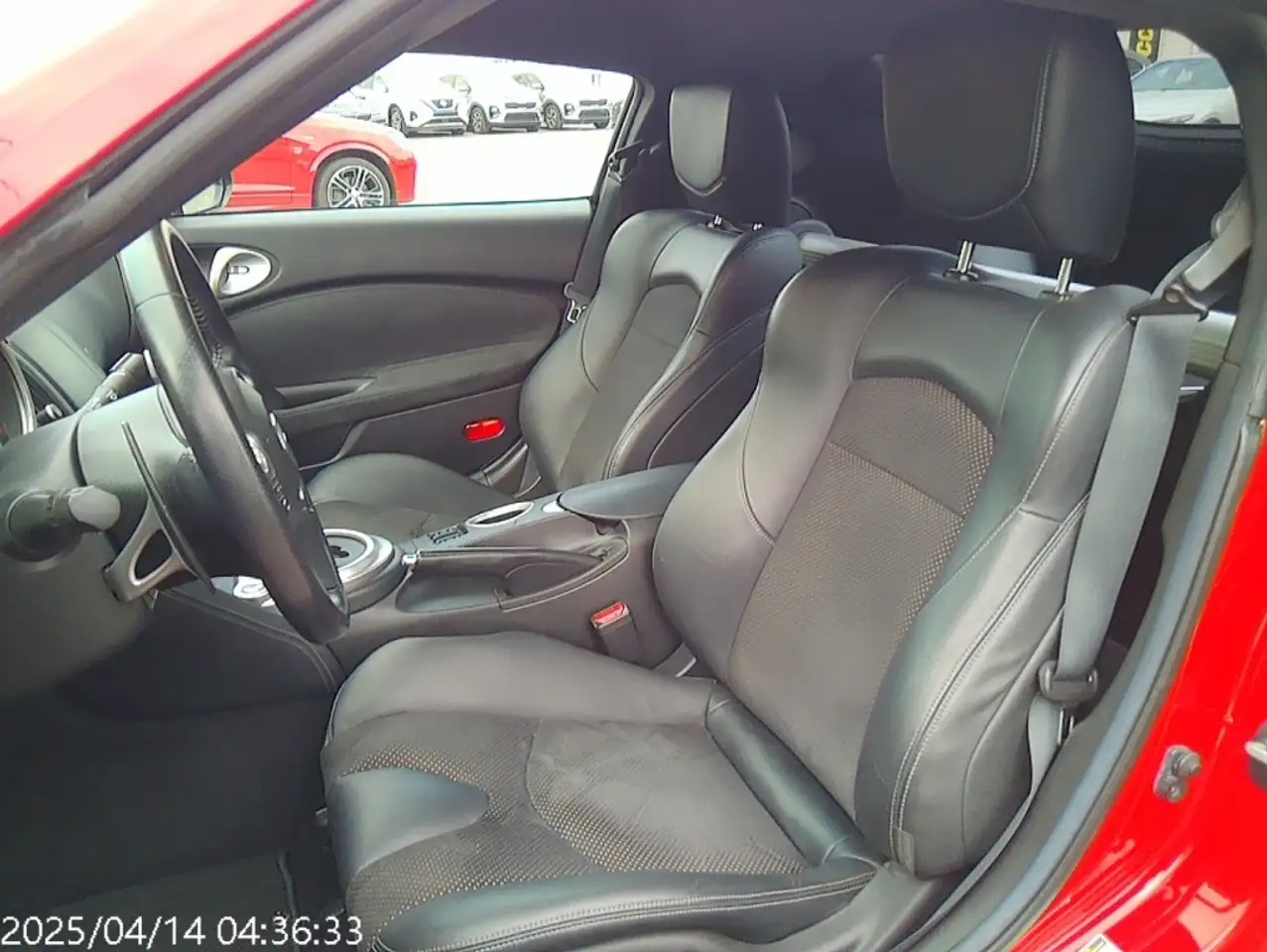 Nissan 370Z снимка Nissan 370Z