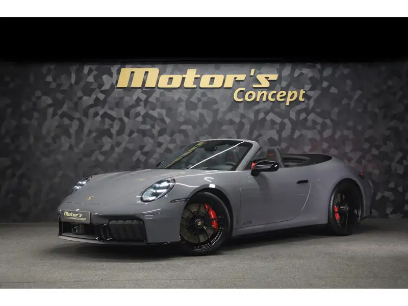 PORSCHE 911