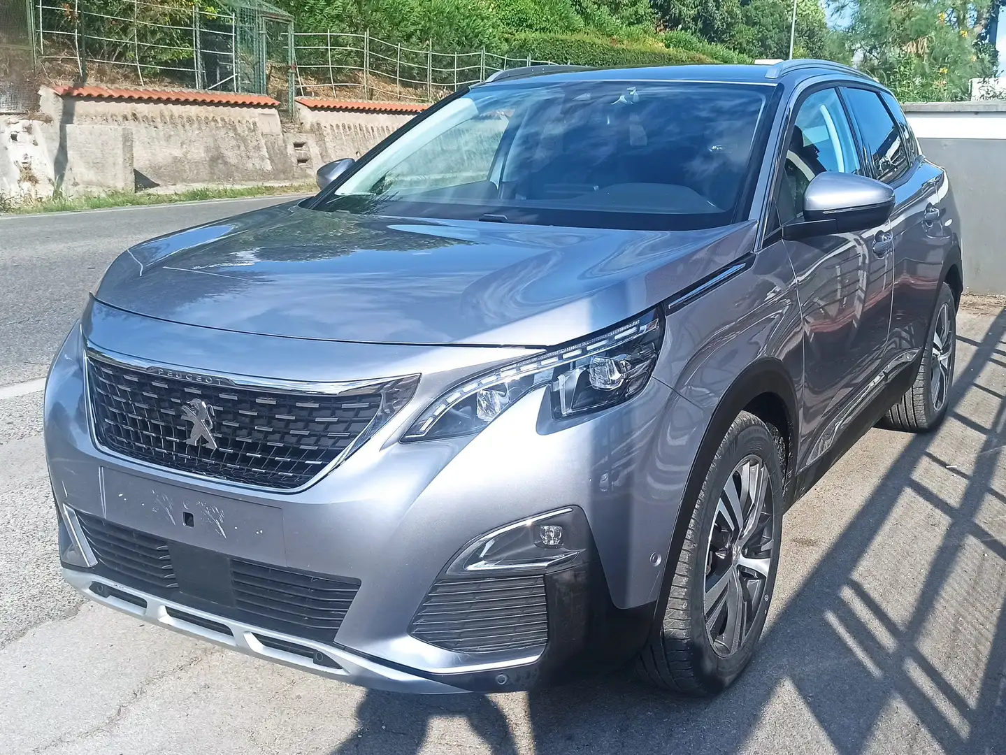 Peugeot 3008 1.5 bluehdi 130 cv * ALLURE + AUTOM+LED+360° * Argento - 1