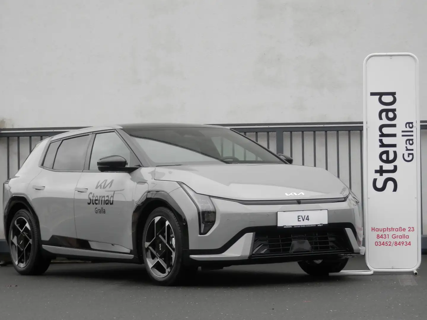 Kia EV4 HB FWD 81,4kWh GT-Line & SD Grau - 2