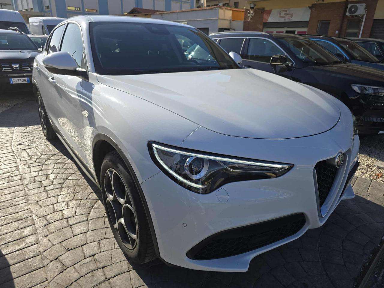 Alfa Romeo Stelvio 2.2 Turbodiesel 160 CV AT8 RWD Sport-Tech