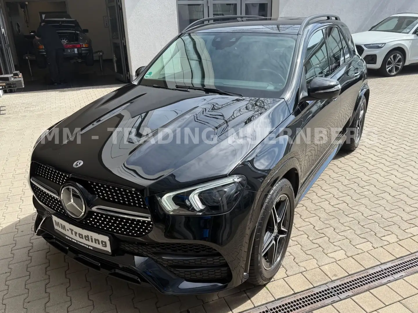 Mercedes-Benz GLE 350 4M-AUTOM-AMG-SPORTPAKET-LEDER-2.HAND Schwarz - 1