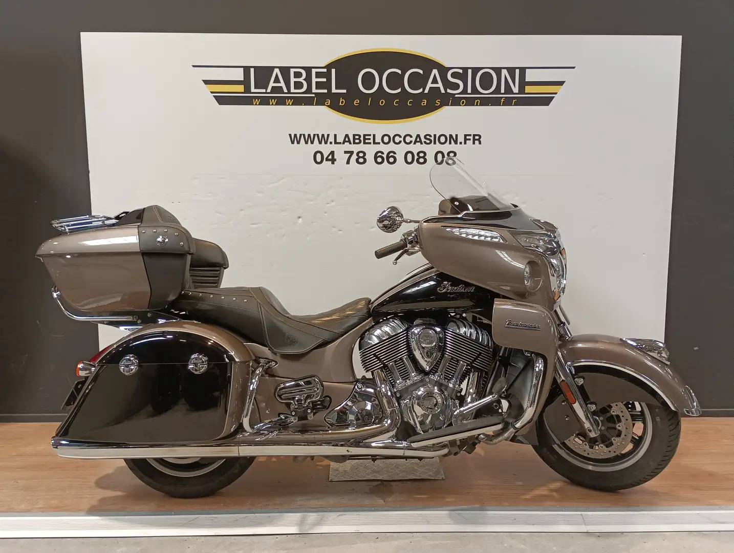 Indian Roadmaster Hnědá - 1