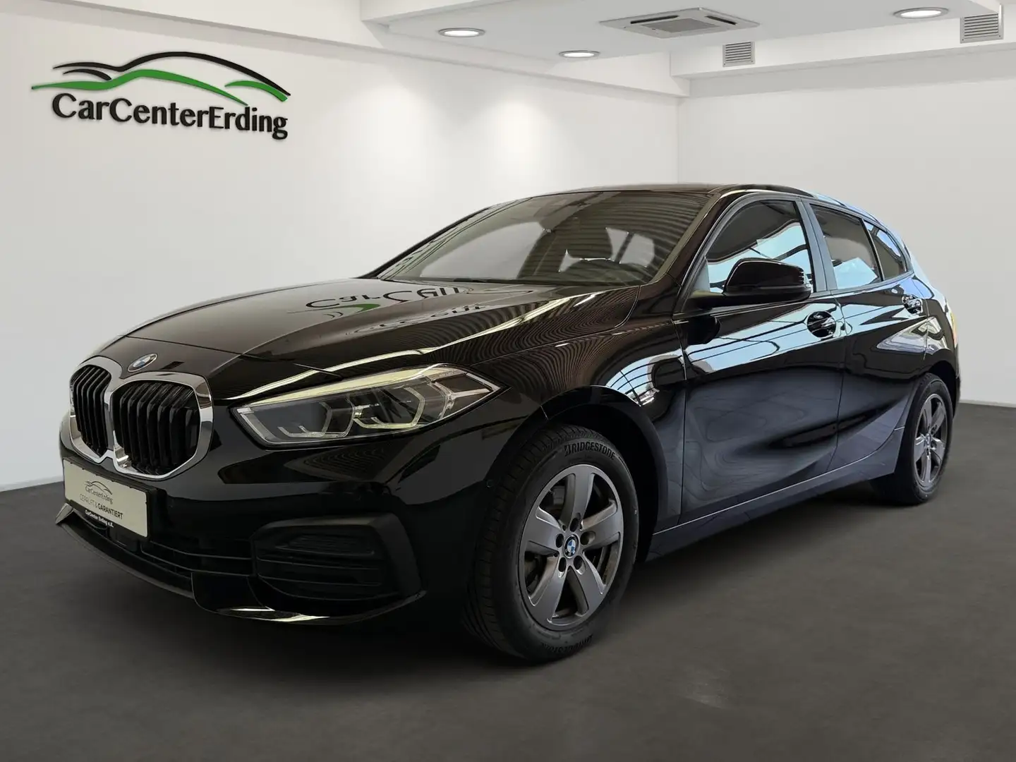 BMW 118 dLim.*LED*Navi*ACC*HUD*Pano*Kamera*elekSitze* Zwart - 1