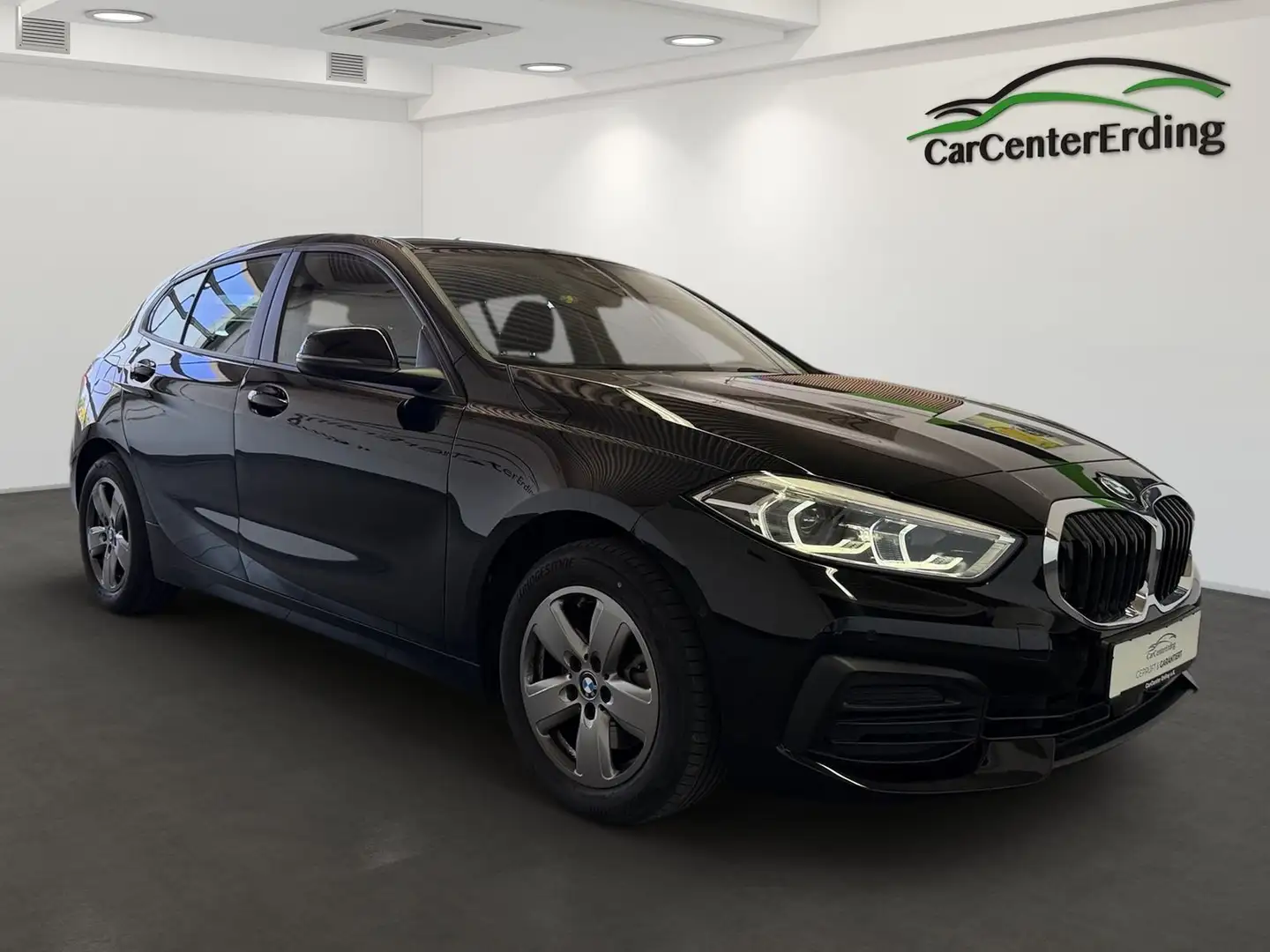 BMW 118 dLim.*LED*Navi*ACC*HUD*Pano*Kamera*elekSitze* Zwart - 2
