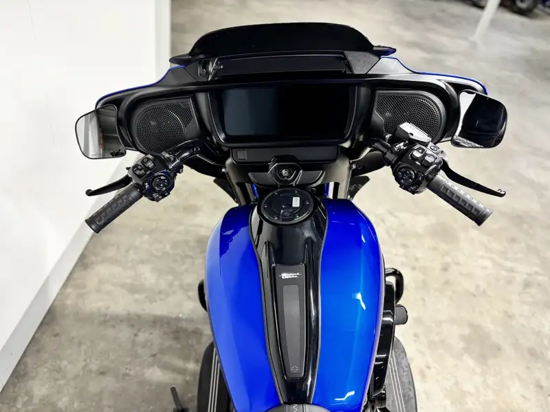 Harley-Davidson Street Glide - foto 8