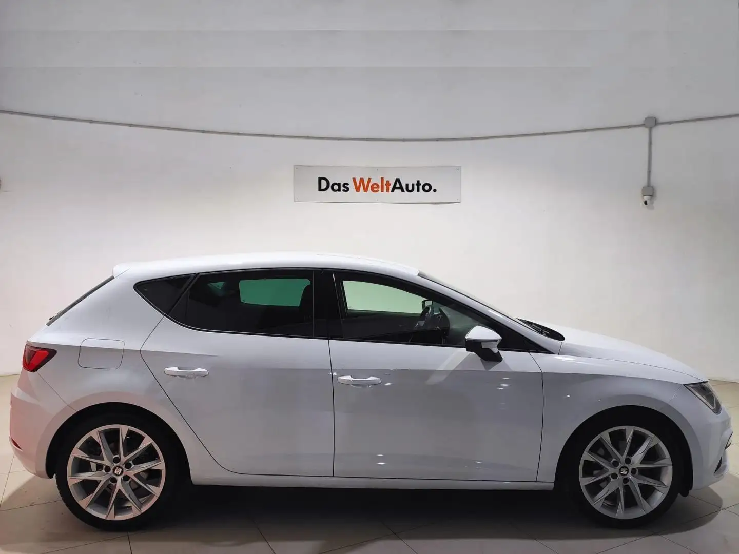 SEAT Leon ST 1.5 TSI S&S FR 150 Blanco - 1