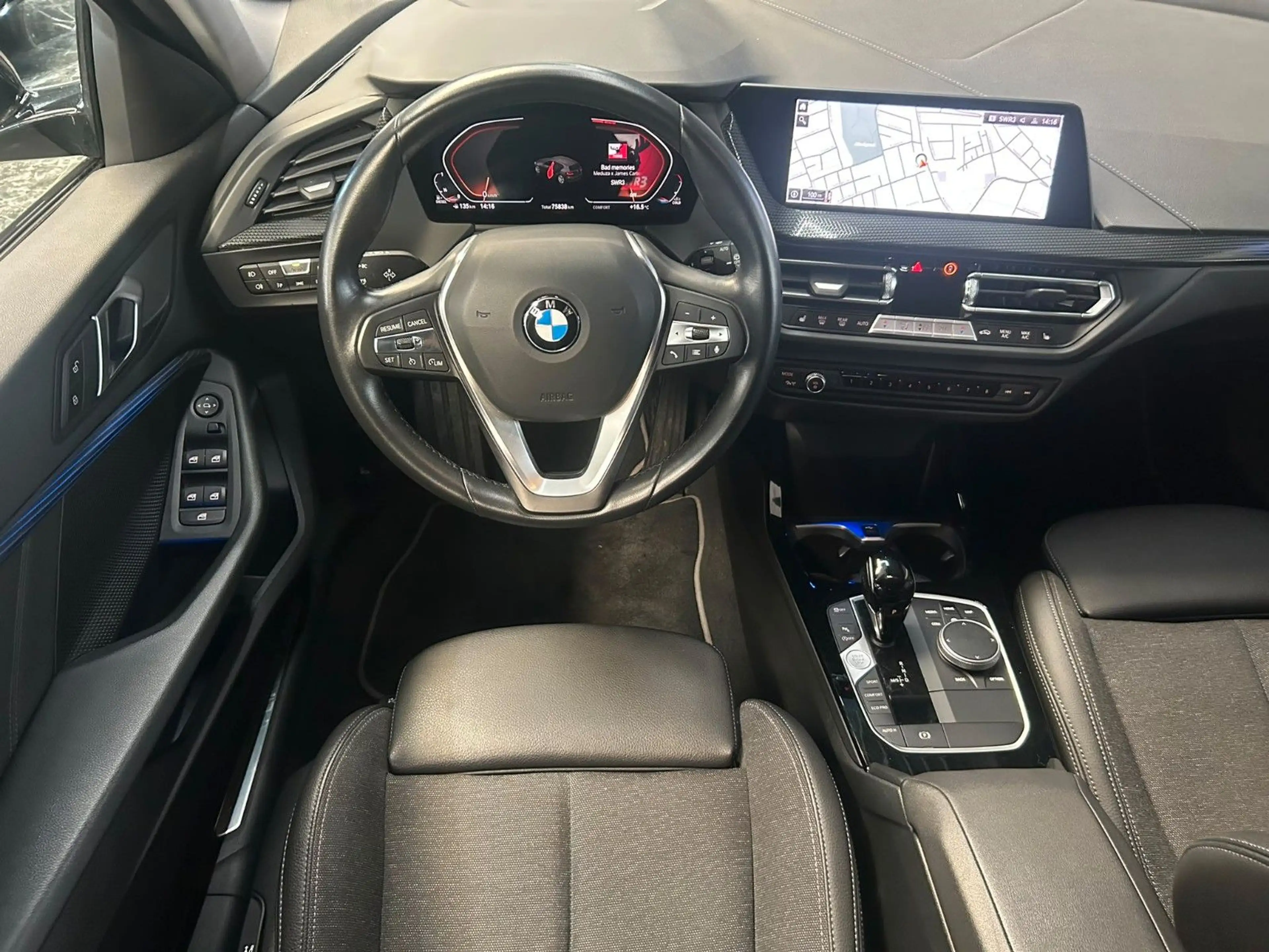 BMW 118 d SPORT LINE*LED*LIVE COCKPIT*SHZ*PDC*ALU* — photo 2