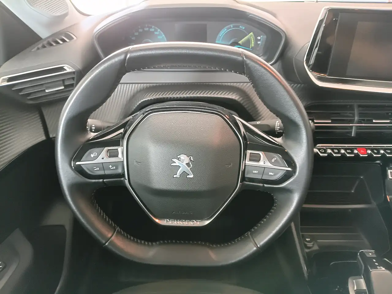 Peugeot 208 208 Elektro — photo 14