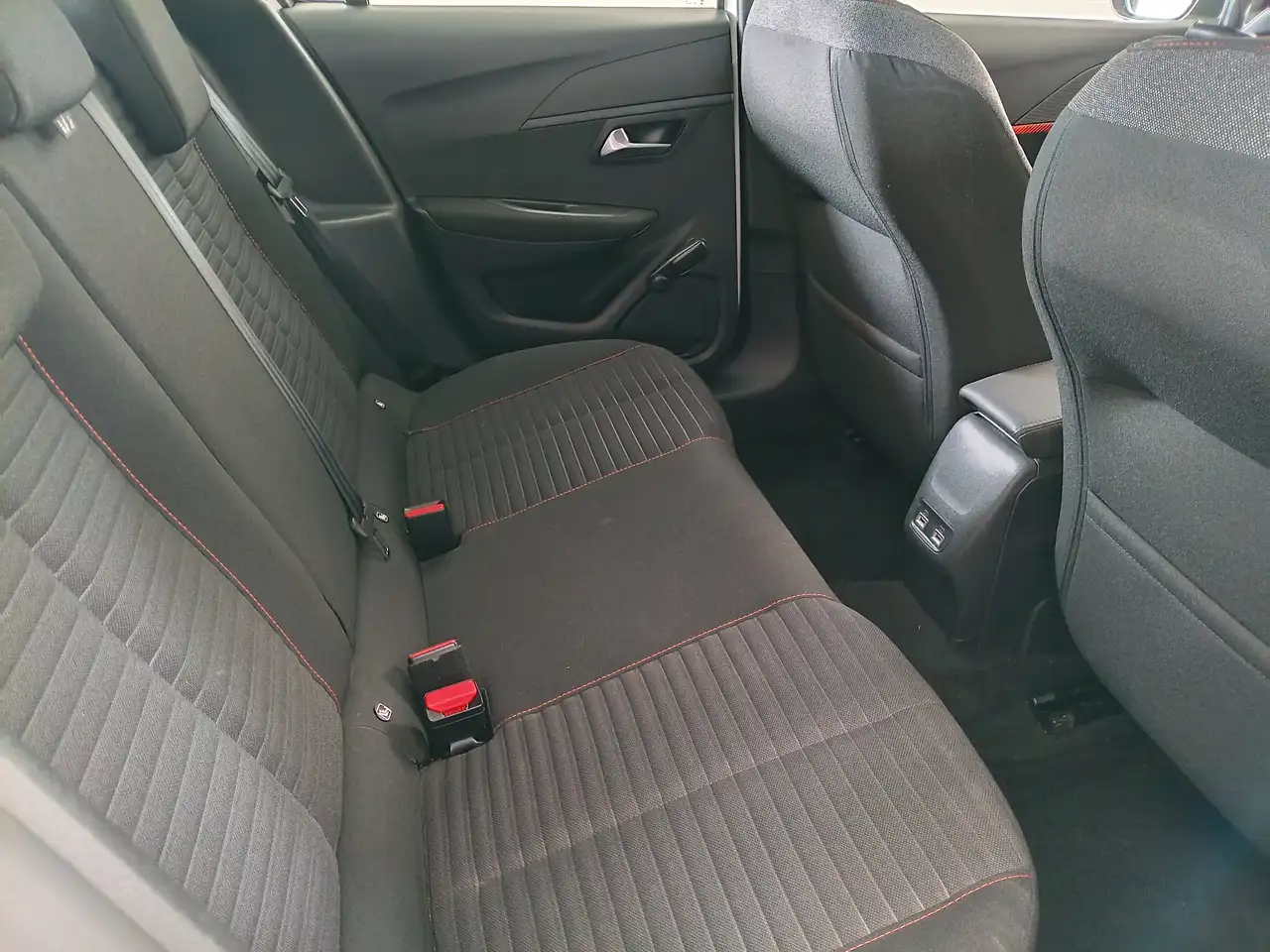 Peugeot 208 208 Elektro — photo 13