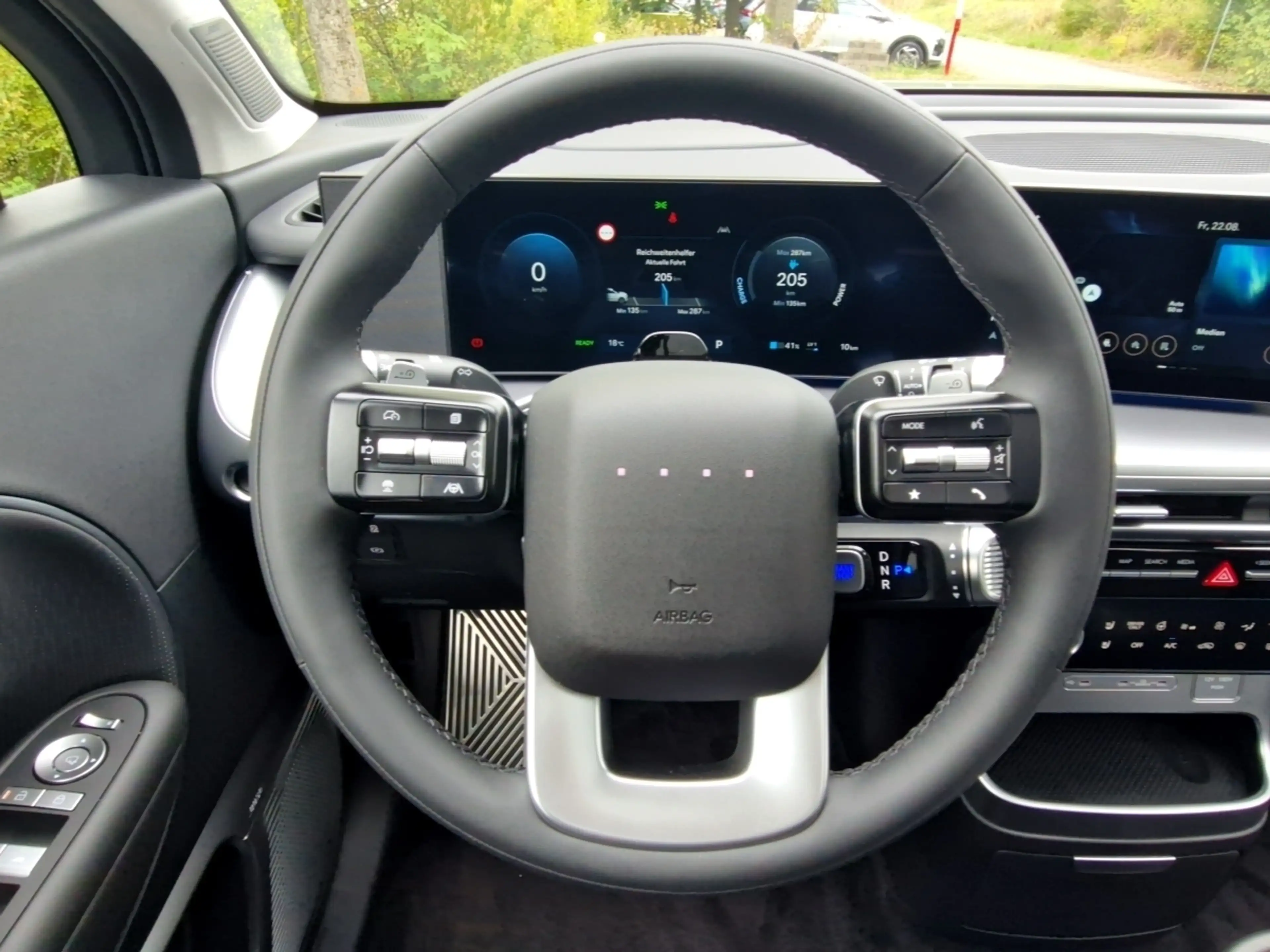 Hyundai IONIQ UNIQ 4WD (307 PS)) 6-Sitzer/ Allrad — photo 9