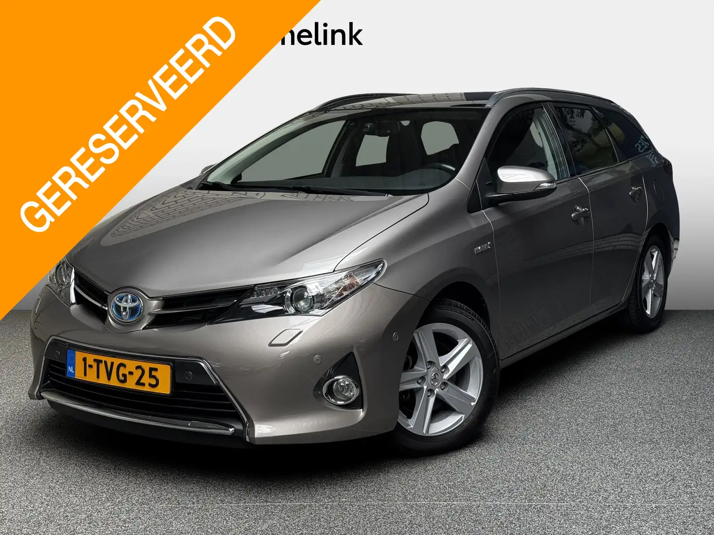 Toyota Auris Touring Sports 1.8 Hybrid Lease Pro automaat Braun - 1