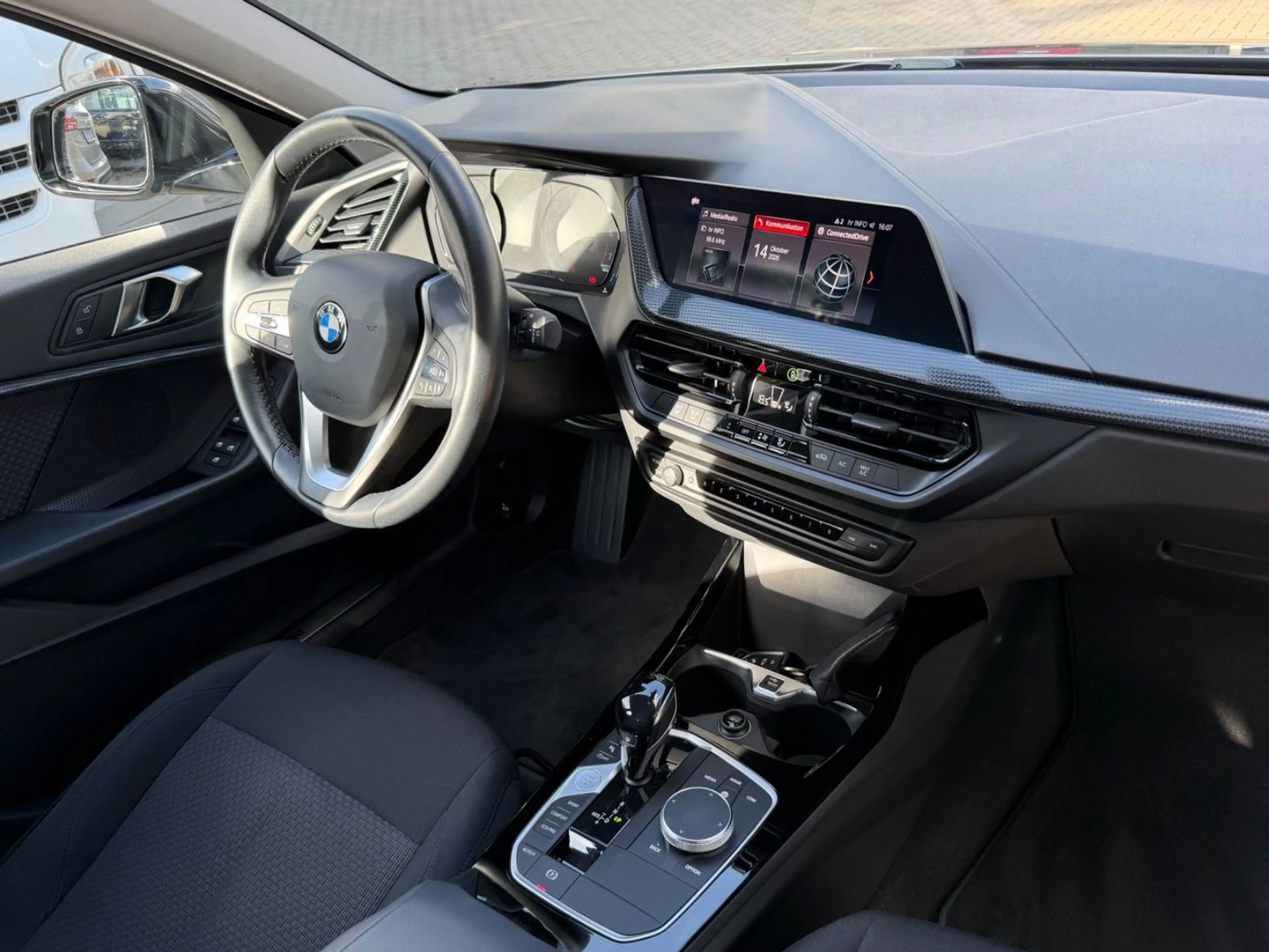BMW 118 Limousine Advantage /1.hand/LED/ — photo 7