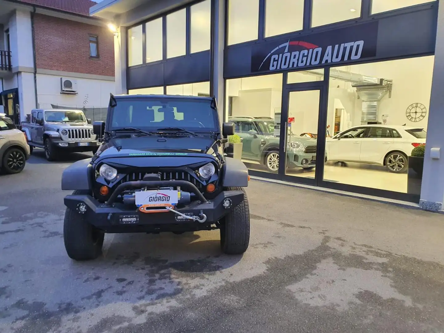 Jeep Wrangler Unlimited 2.8 CRD Rubicon Auto Siyah - 1