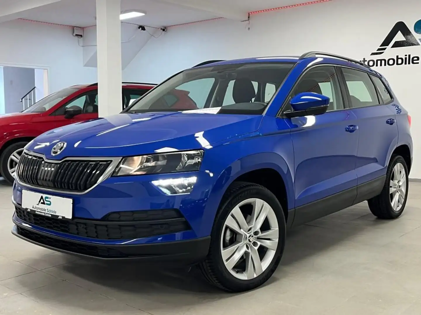 Skoda Karoq 2.0 TDi Style Temp/Shzg/PDC/Klimaauto/Kess Blau - 2