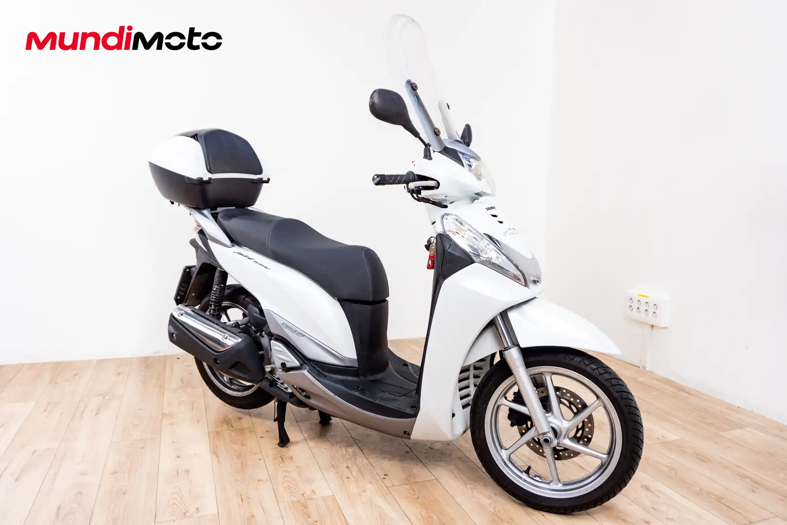 Honda SH 300 - 2
