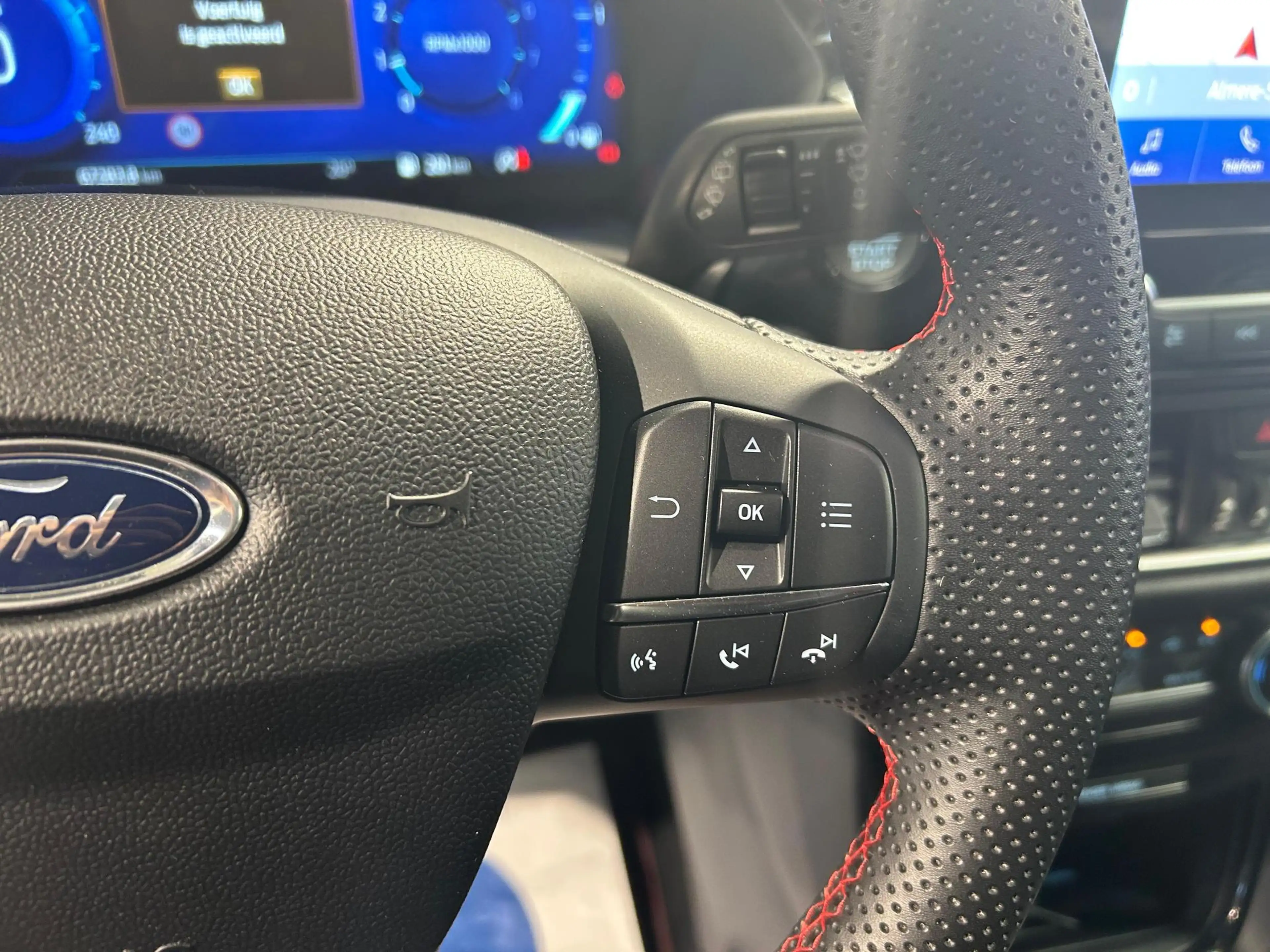 Ford Puma 1.0 EcoBoost Hybrid ST-Line | Trekhaak | Navigatie — photo 17