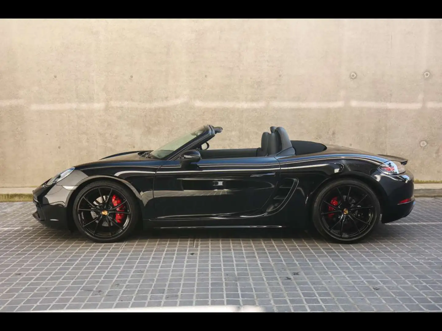 Porsche 718 Boxster S 2.5 PDK - TIEFSCHWARZMETALLIC Zwart - 2
