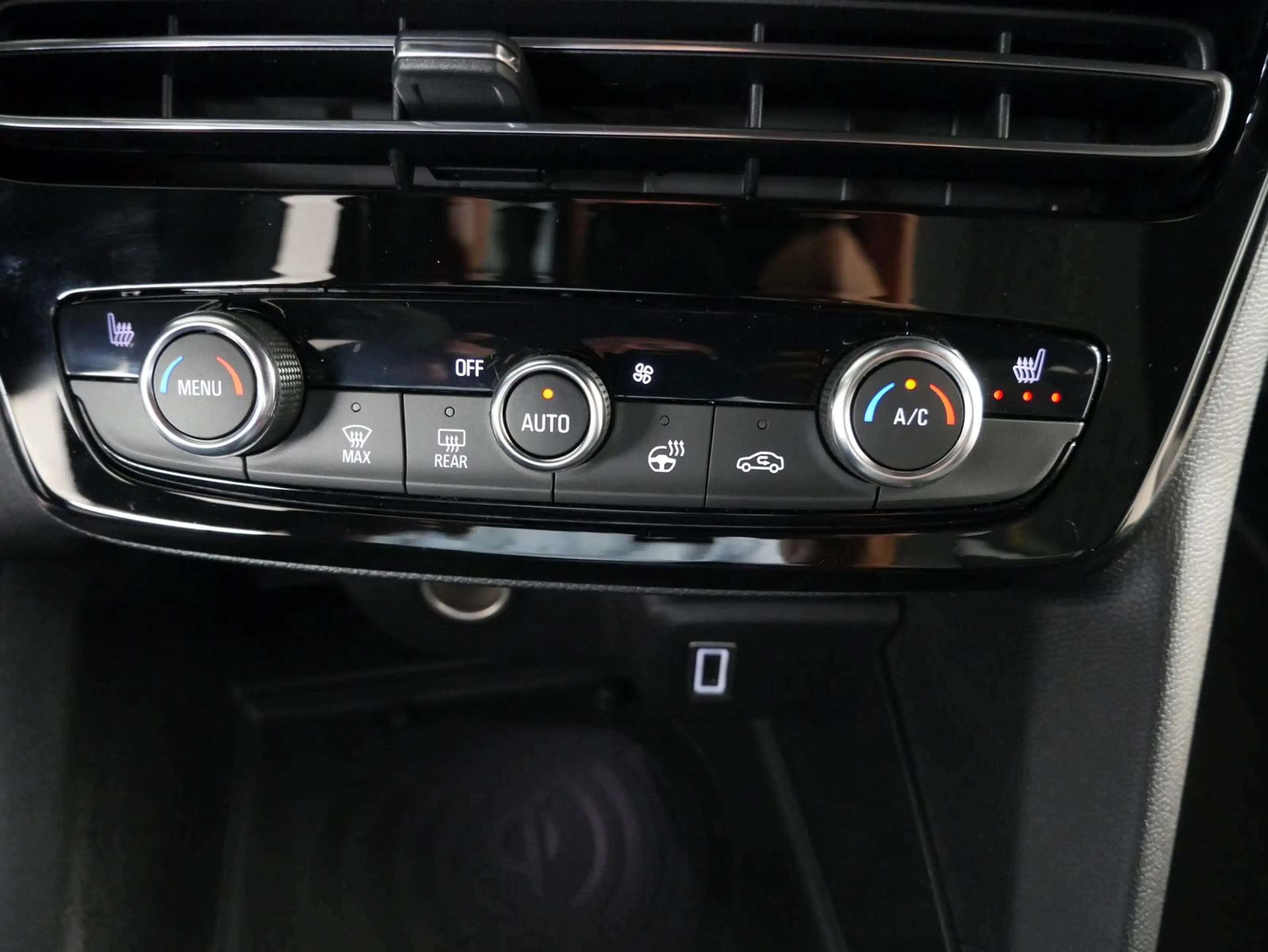 Opel Mokka-E Mokka Electric GSE | SHZ | RFK | 200 km/h | 11 kW — photo 12