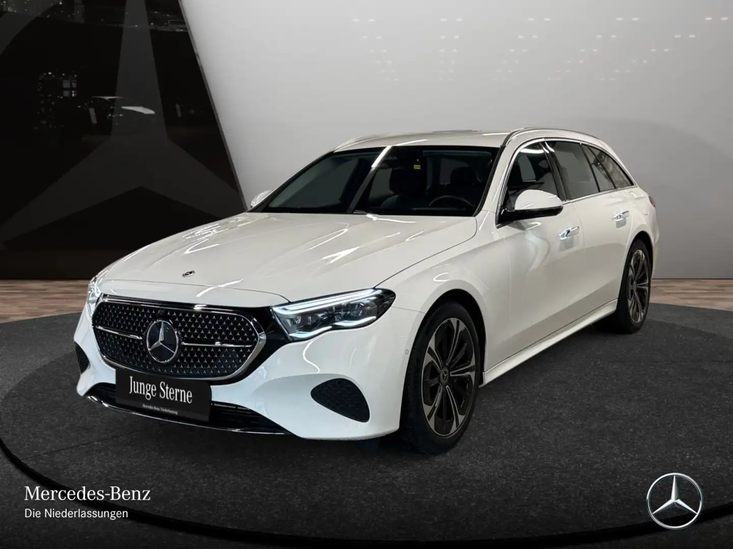Mercedes-Benz E 300 e T Avantgarde WideScreen Distr. AHK Kamera Weiß - 2