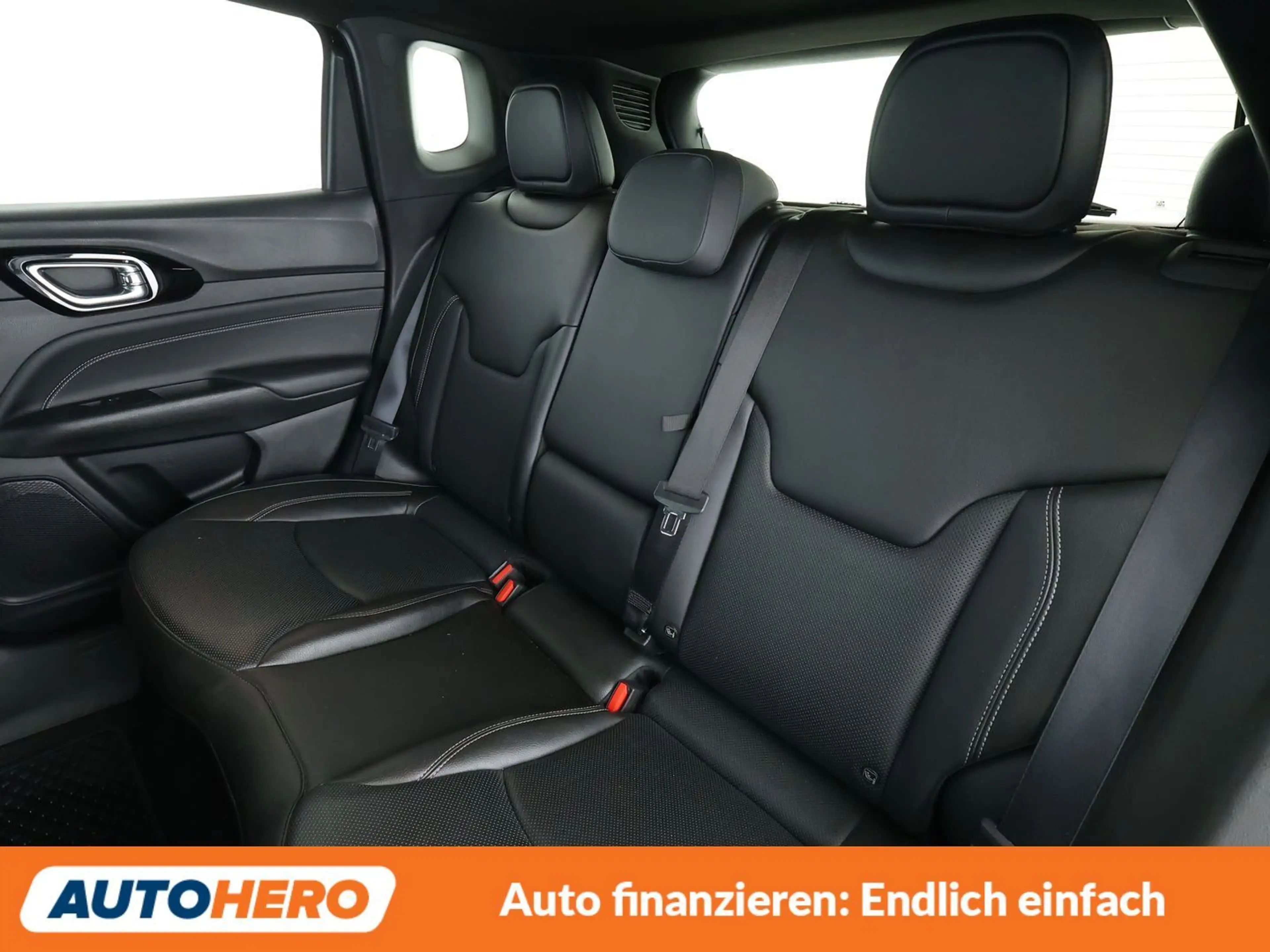 Jeep Compass 1.3 T-GDi S FWD — photo 14