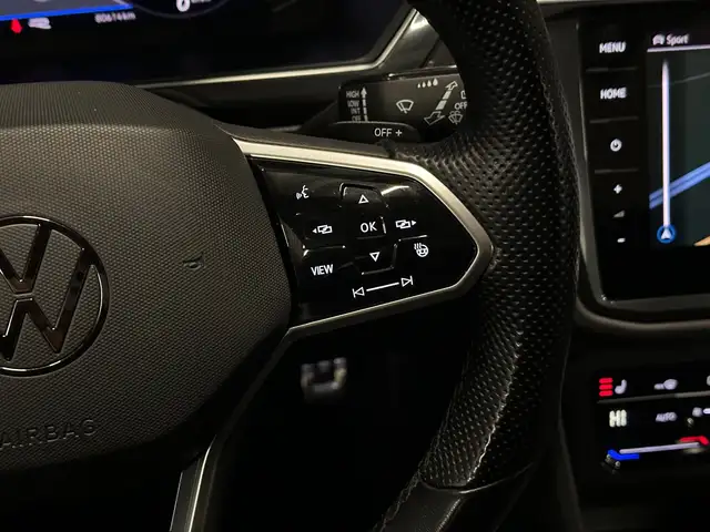 Volkswagen Tiguan Allspace view 18