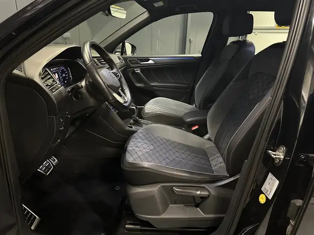 Volkswagen Tiguan Allspace view 14