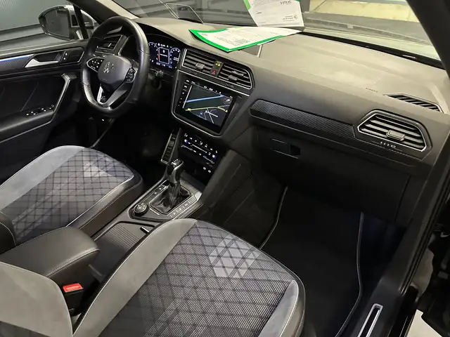 Volkswagen Tiguan Allspace view 10