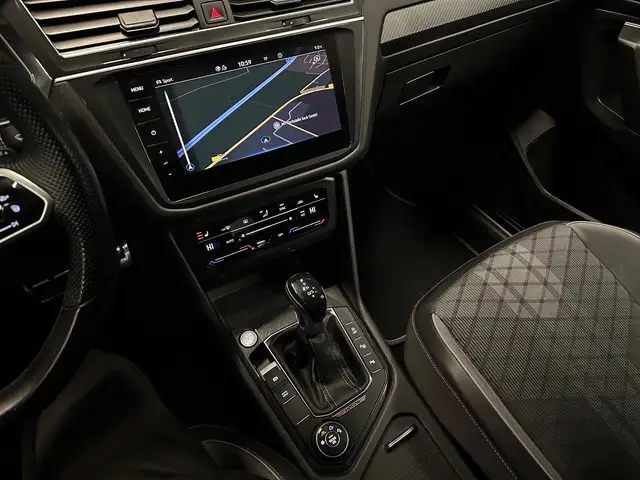 Volkswagen Tiguan Allspace view 20