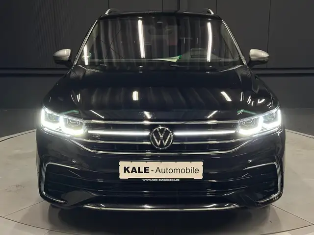 Volkswagen Tiguan Allspace view 7
