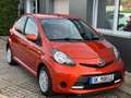 Toyota Aygo AYGO Connect*1HAND*KLIMA*NEU TÜV/SERVICE* Orange - thumbnail 1