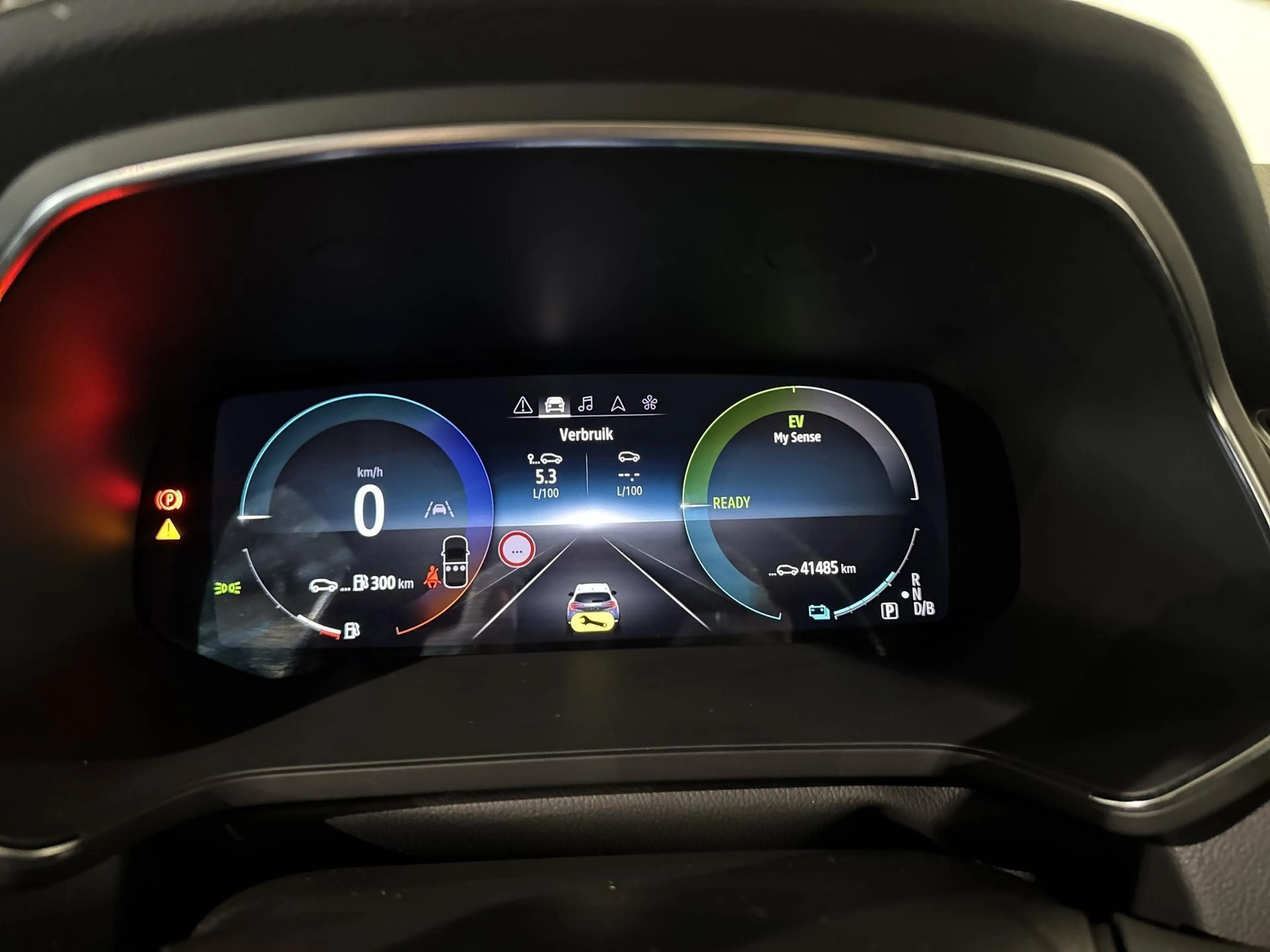 Renault Captur 1.6 E-Tech Hybrid 145 Rive Gauche — photo 15