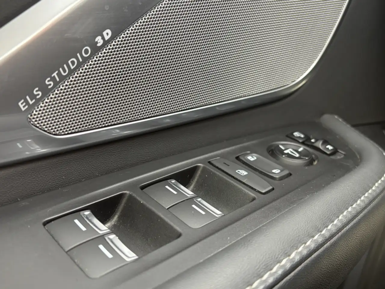 Acura RDX photo Acura RDX