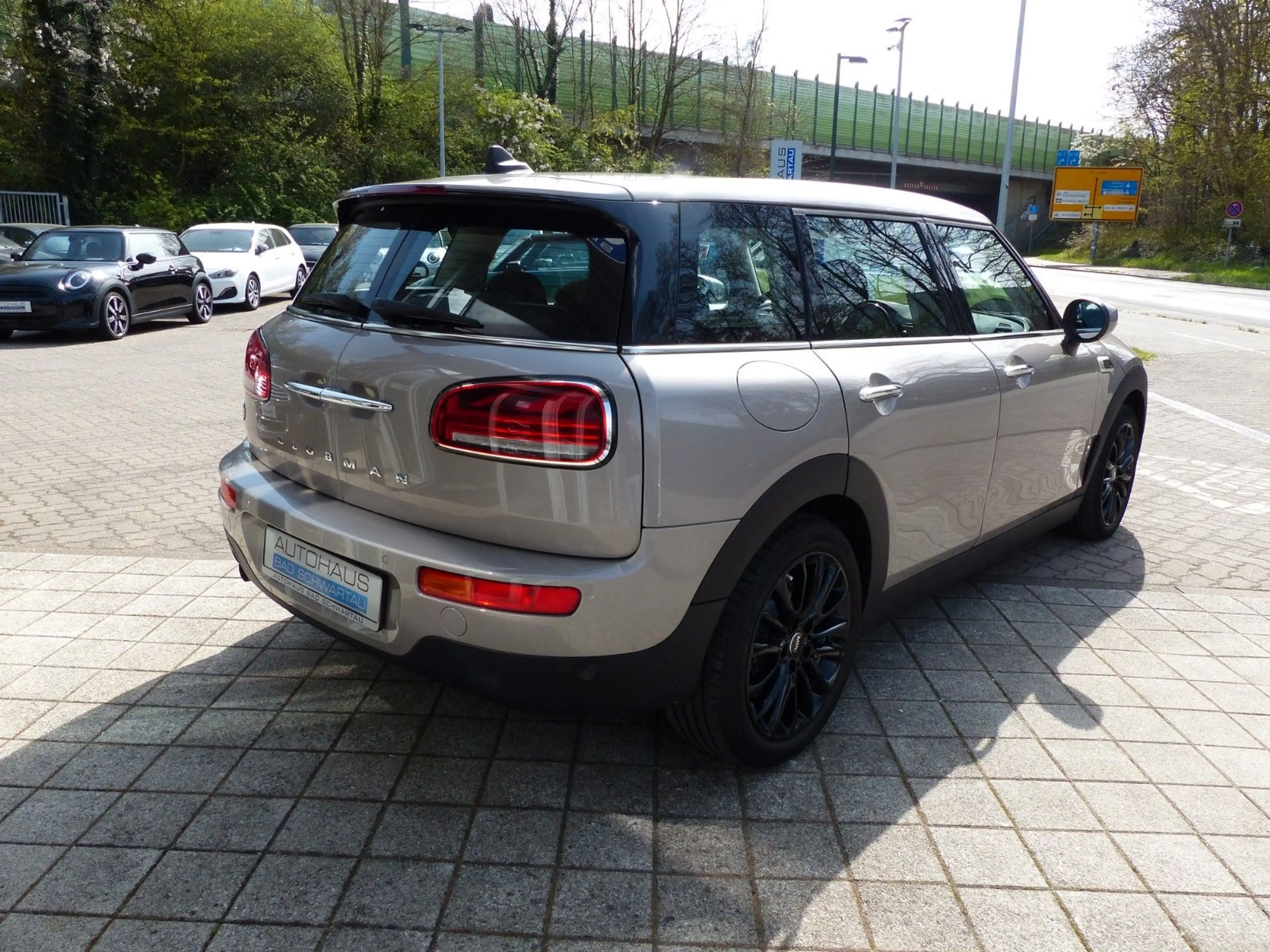 MINI One Clubman "Classic Trim", Navigation, LED uvm. — photo 9