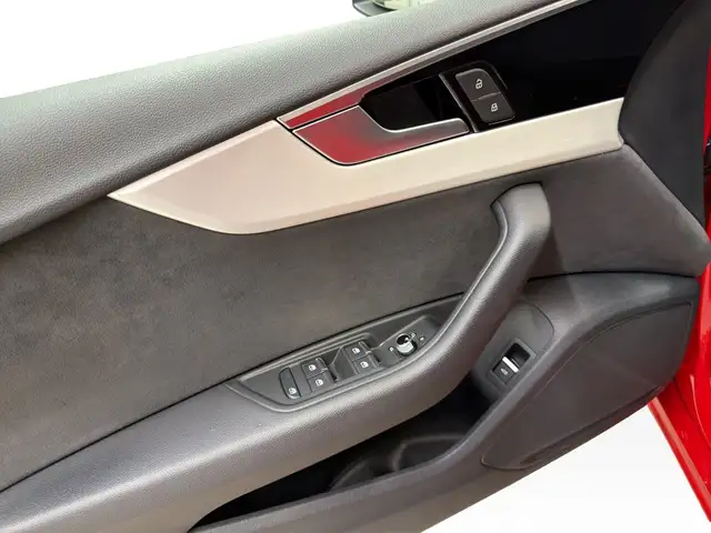 Audi S5 view 12