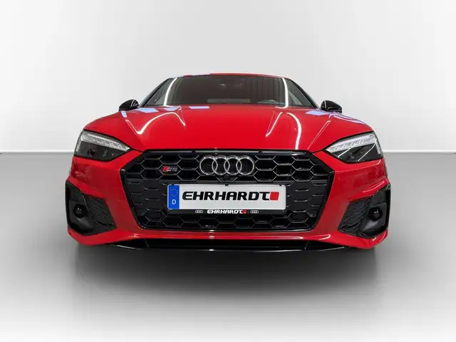 Audi S5 view 3
