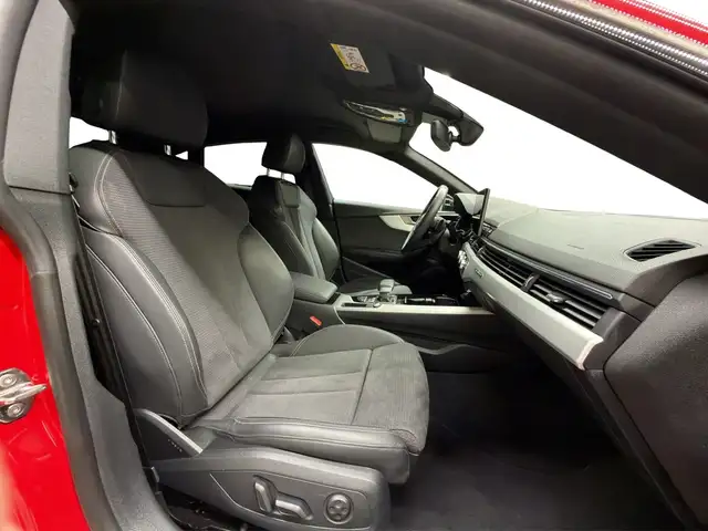 Audi S5 view 11