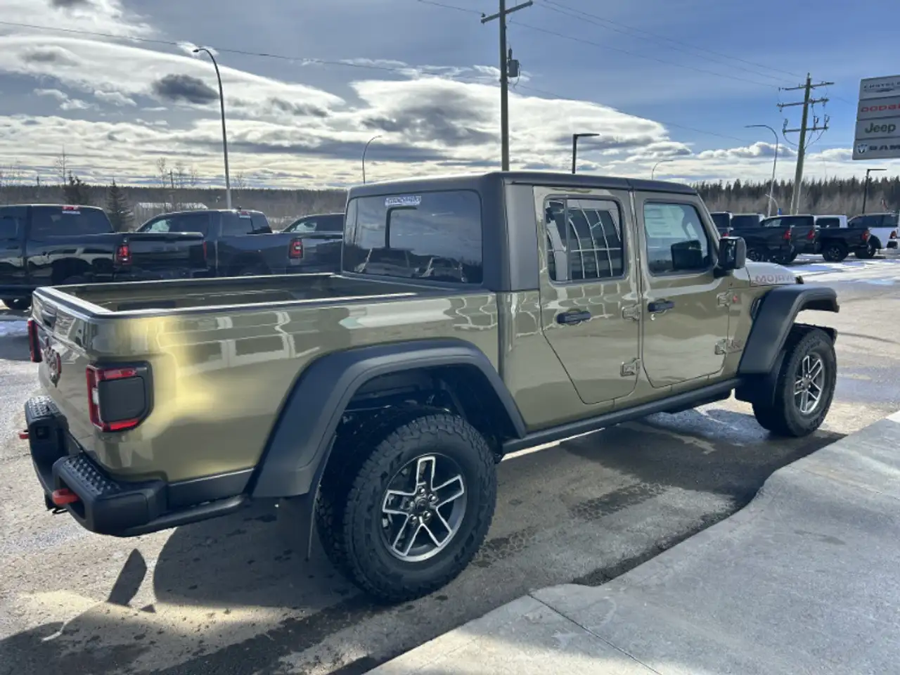 Jeep Gladiator снимка Jeep Gladiator