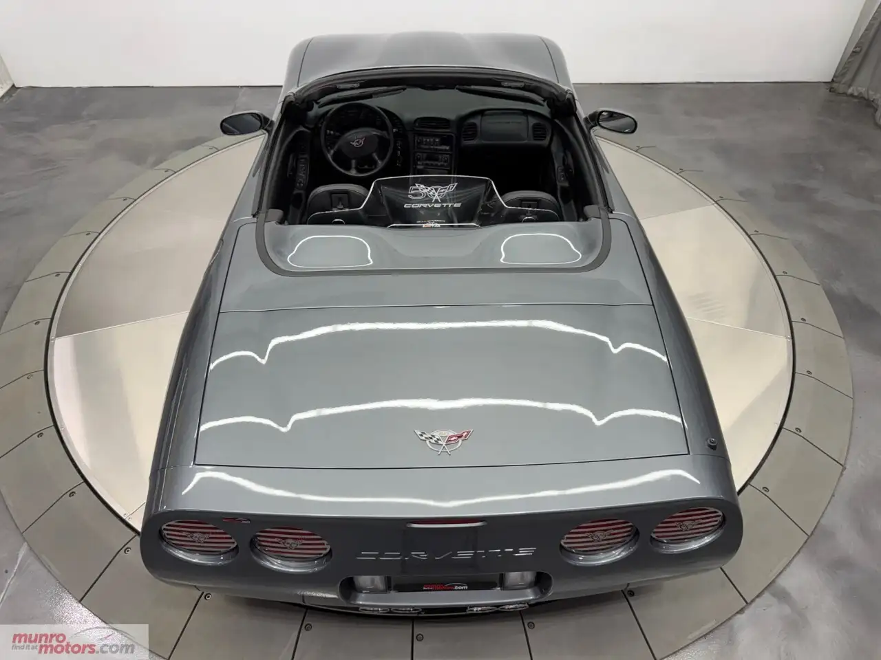 Chevrolet Corvette снимка Chevrolet Corvette
