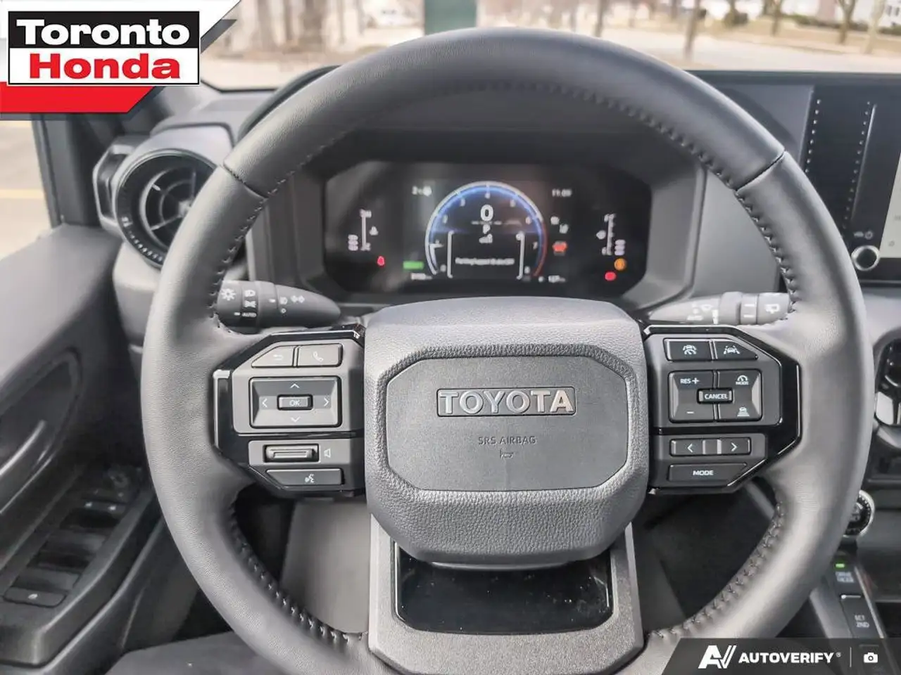 Toyota Land Cruiser снимка Toyota Land Cruiser