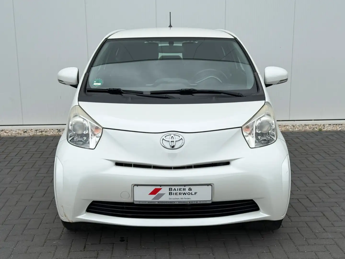 Toyota iQ iQ Basis KLIMA ZV TÜV NEU ALU ALLWETTER Weiß - 2