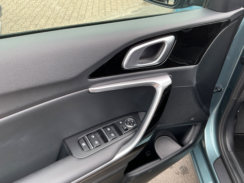 Kia Ceed / cee'd — photo 28