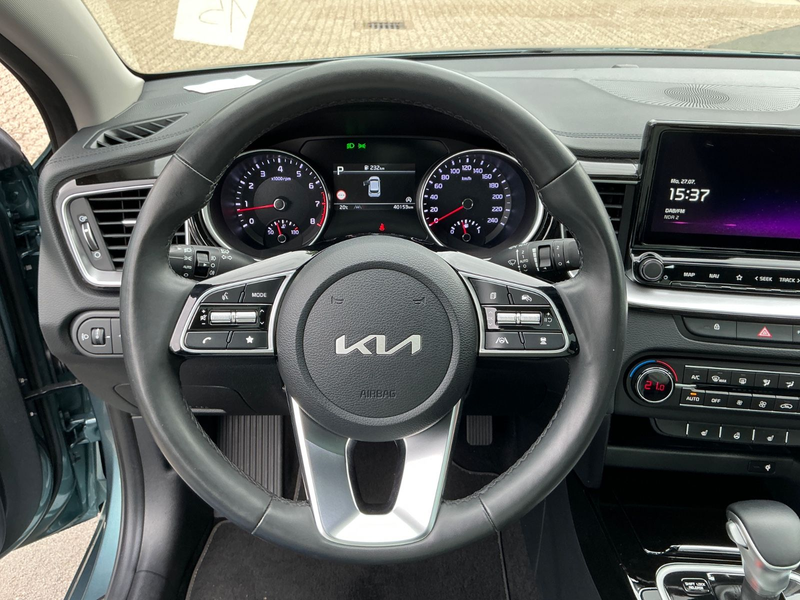 Kia Ceed / cee'd — photo 16