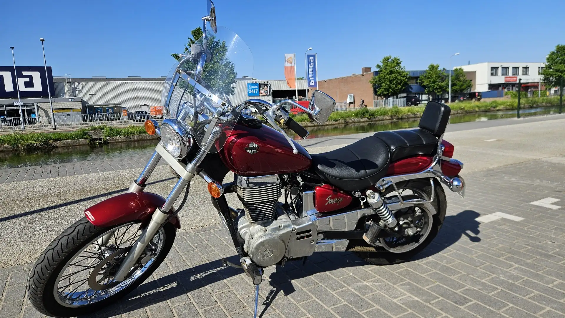 Suzuki SV 650 Suzuki SL 650 Savage Red - 1