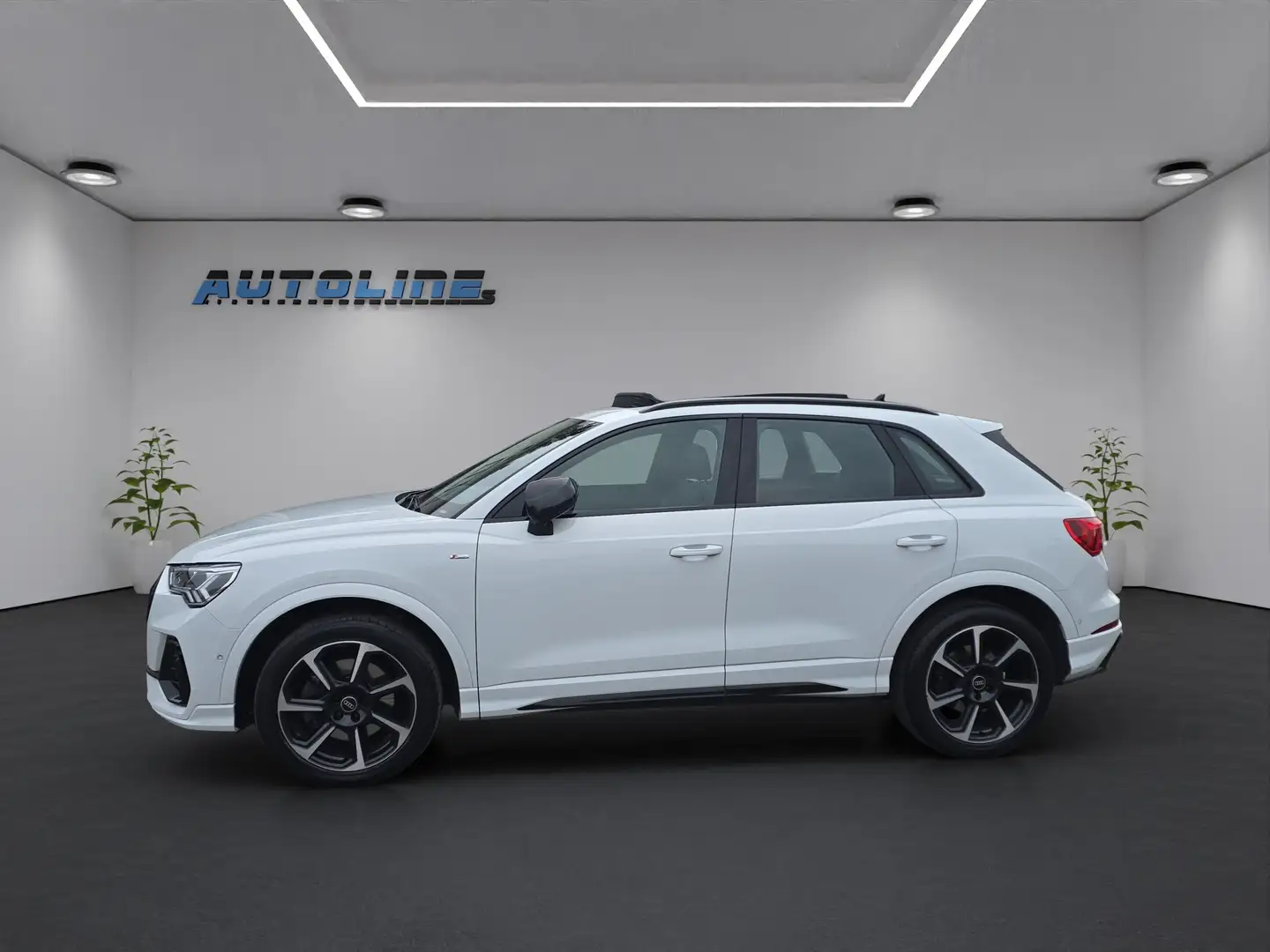 Audi Q3 40TDI quattro S-line*360°*PANO**SPUR*SITZH*LED Weiß - 2