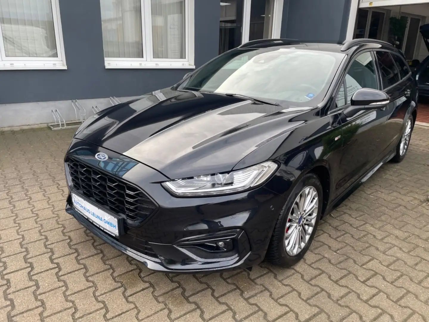 Ford Mondeo Kombi Hybrid ST-Line Navi/AHK/LED/ACC Schwarz - 1