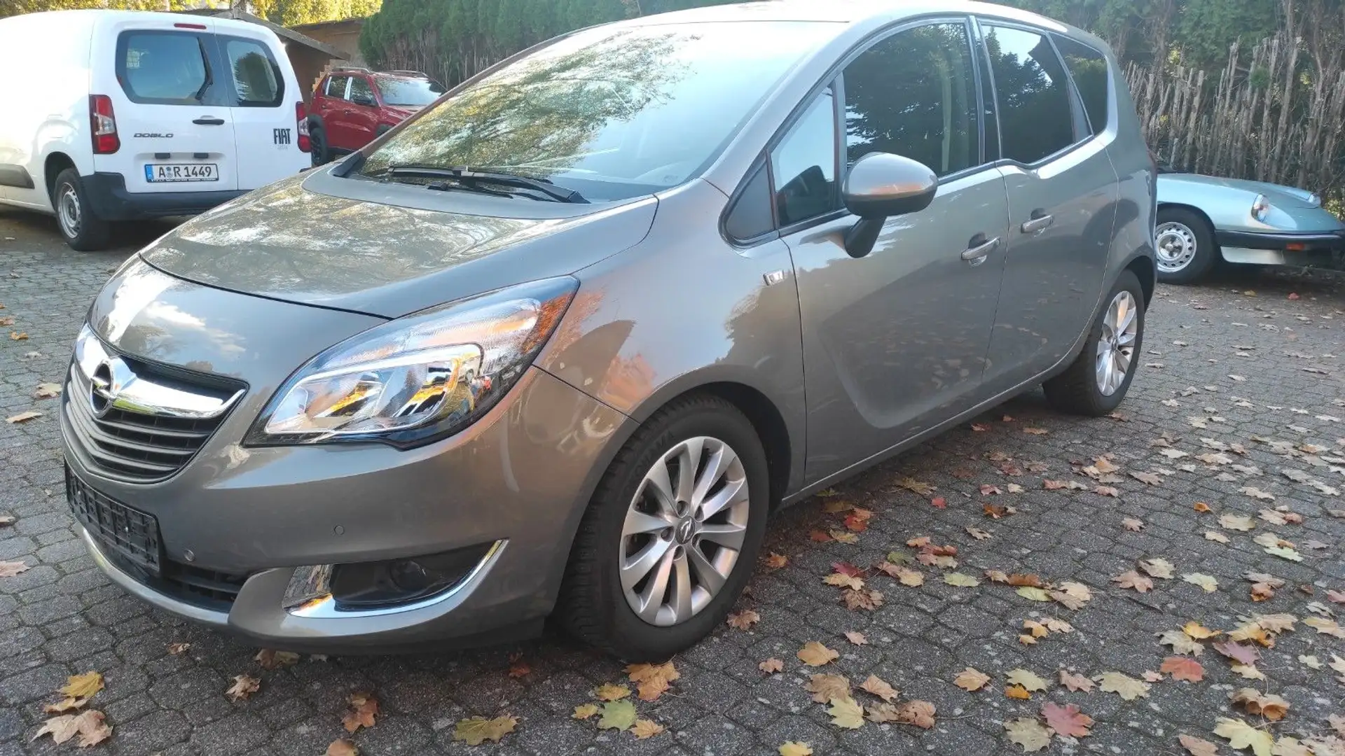 Opel Meriva B Style 1,4 AT Webasto Braun - 1